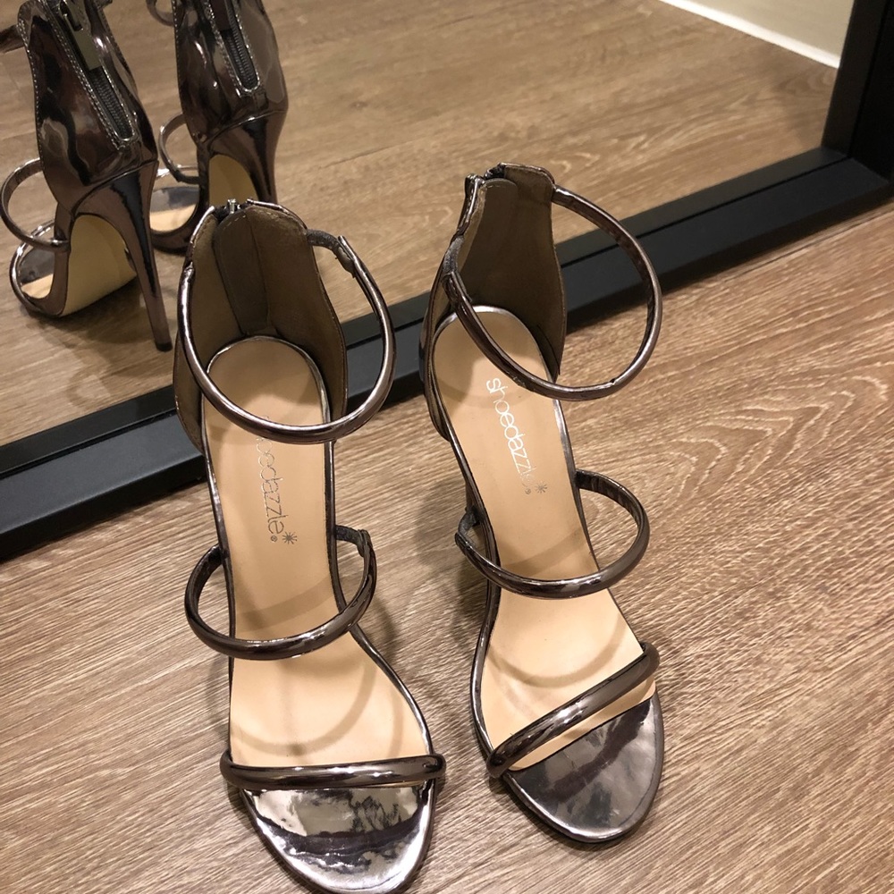 cute metallic strappy heels!